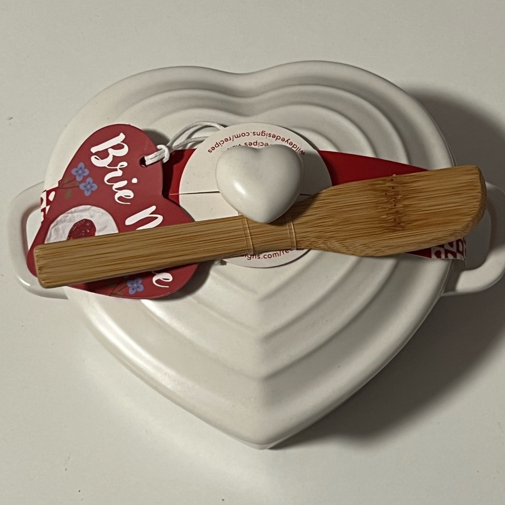New Brie cheese bakeware/ Heart shaped Brie cheese casserole.